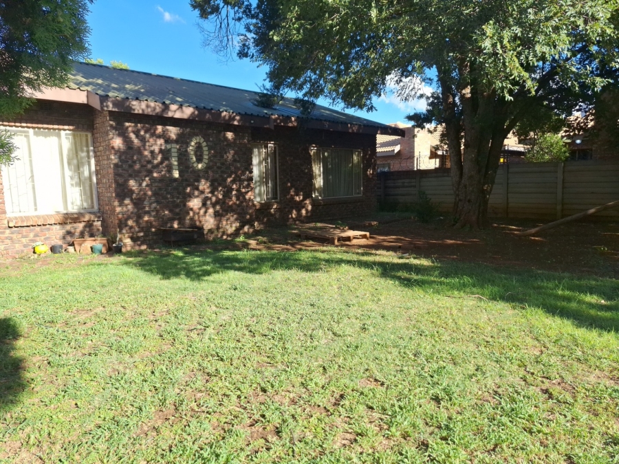 3 Bedroom Property for Sale in Die Bult North West